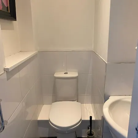 2 Bedroom House וילה דבלין